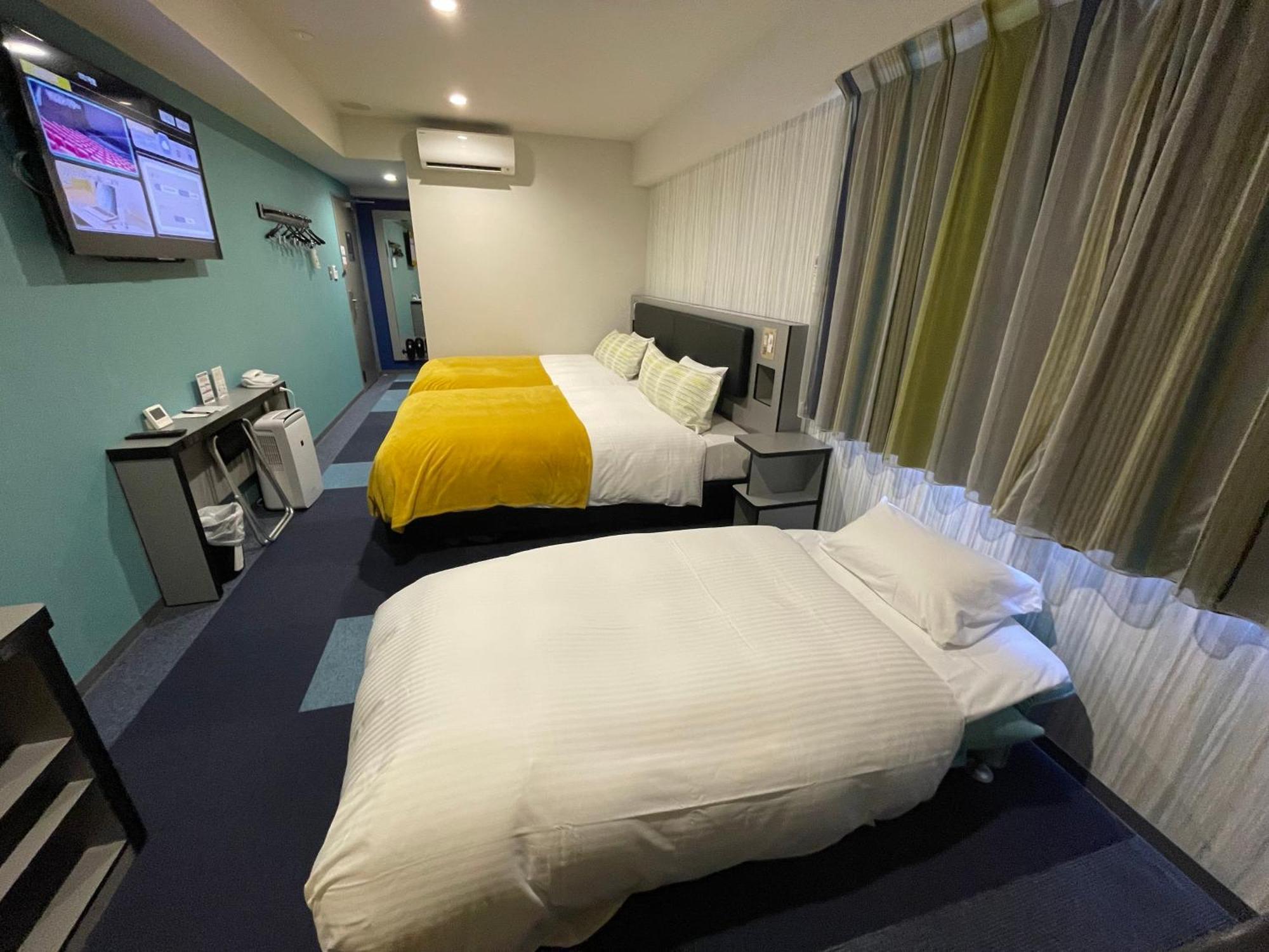 กรีนริช โฮเทล โอกินาวานาโงะ น้ำพุร้อนประดิษฐ์ ฟูตามาตะ ยูโนฮานะ Hotel ภายนอก รูปภาพ